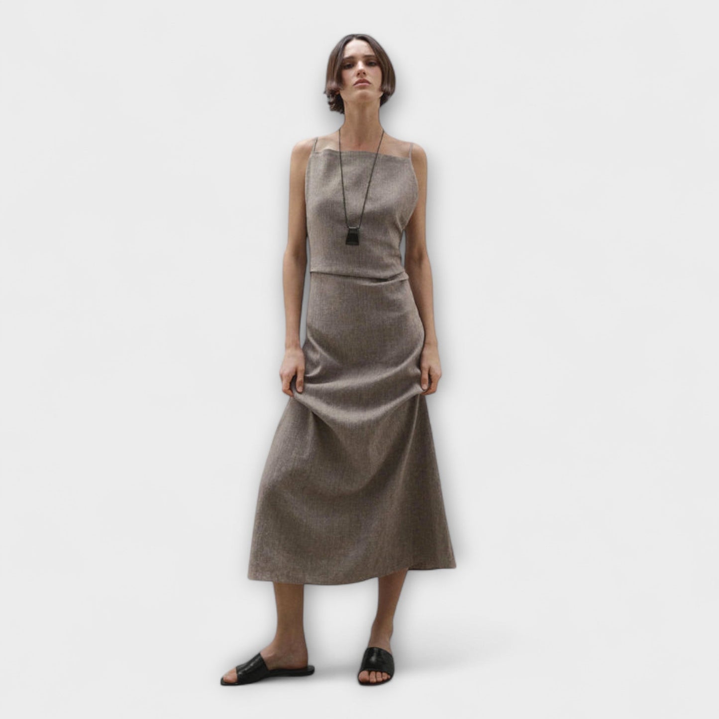 Clara - Fließendes Maxikleid aus Leinen-Mischung