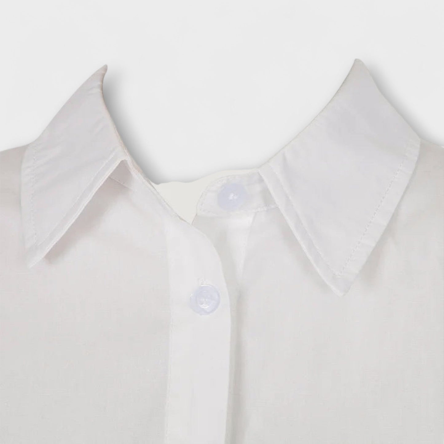 Indie - Weißes, langärmliges, plissiertes Hemdkleid