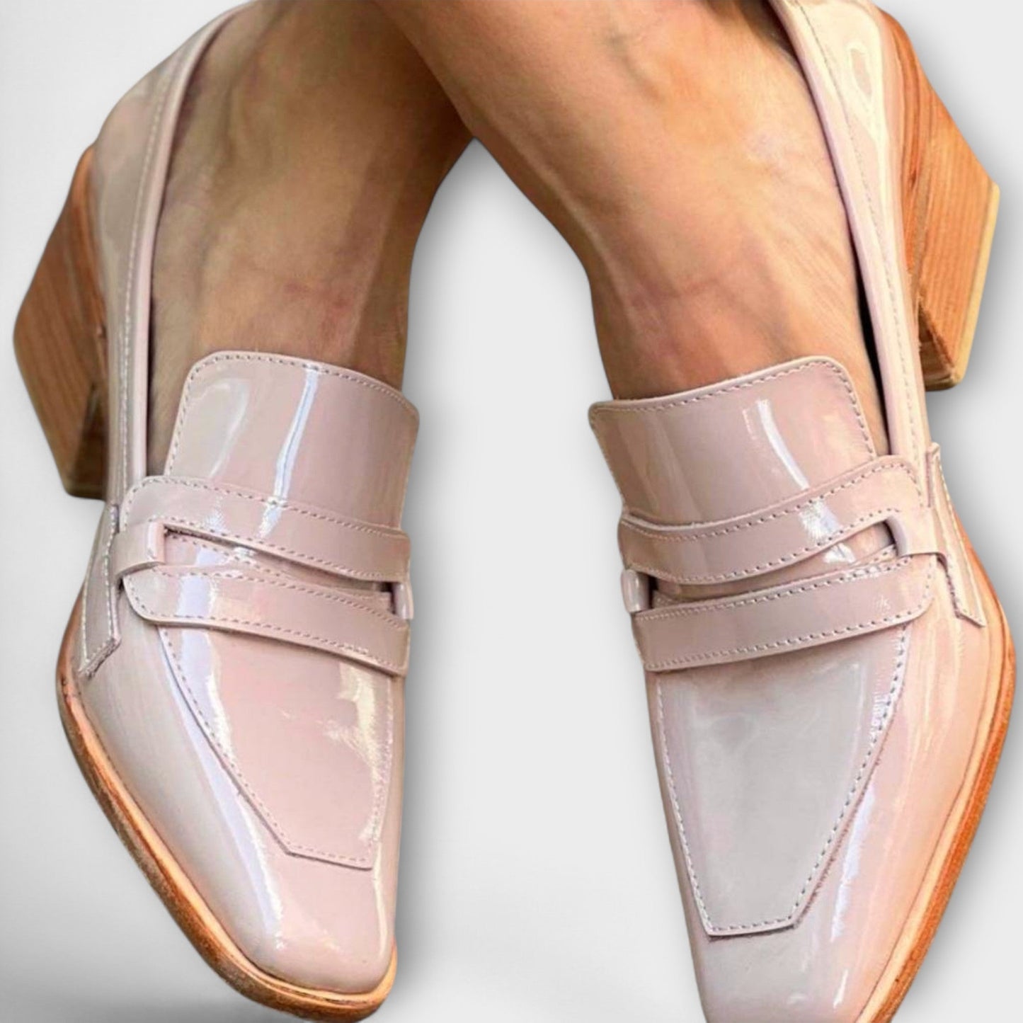 Elaine - Glänzende Slipper